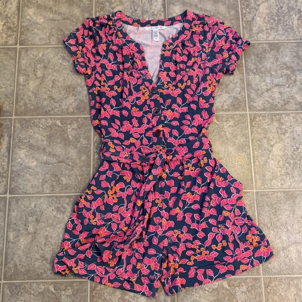 Diane Von Furstenberg Dhalia 100% silk floral pink romper size 6 - Picture 1 of 8
